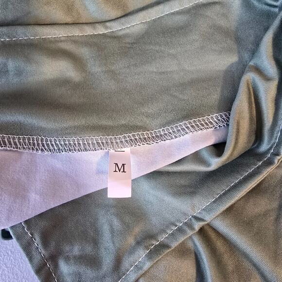 Unbranded Long Sleeve Tees Women's M Green Half Button NWOT - Picture 3 of 15